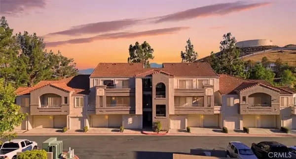 1001 La Terraza #203, Corona, CA 92879