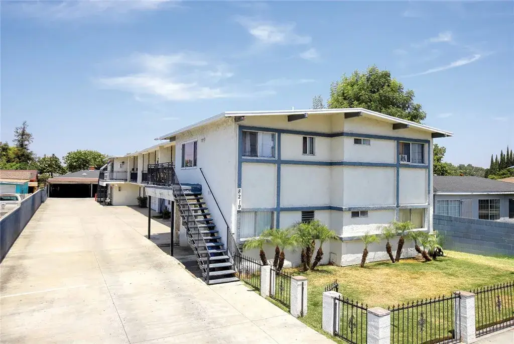 8219 2nd Street, Paramount, CA 90723 - #1