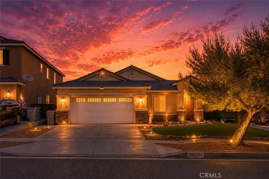 13502 Bentwood, Oak Hills, CA 92344 - #1
