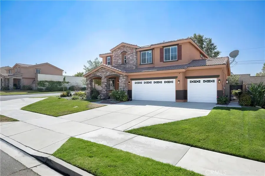 15415 Petunia, Fontana, CA 92336 - #3