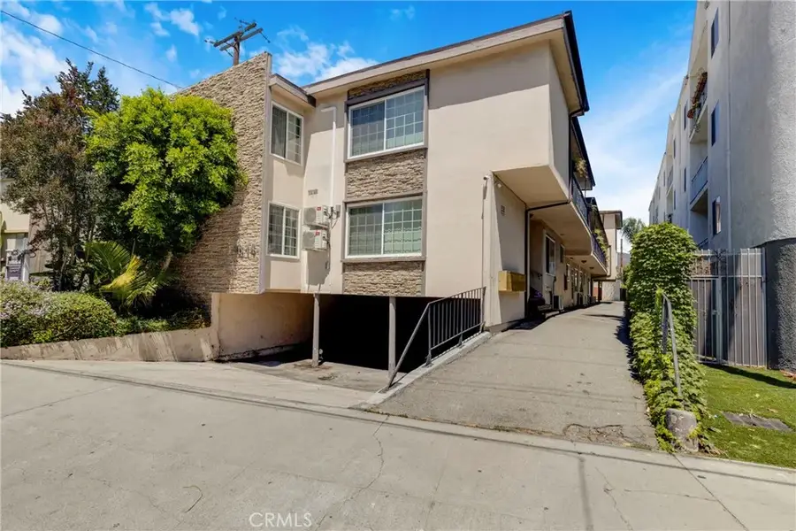 1814 Grismer, Burbank, CA 91504 - #2