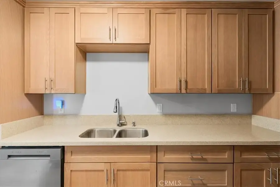 1901 Hauser Boulevard, Los Angeles, CA 90016 - #2