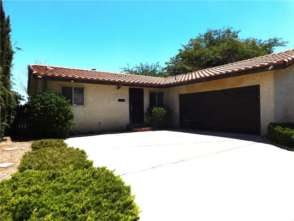 14306 Dover, Mojave, CA 93501 - #1