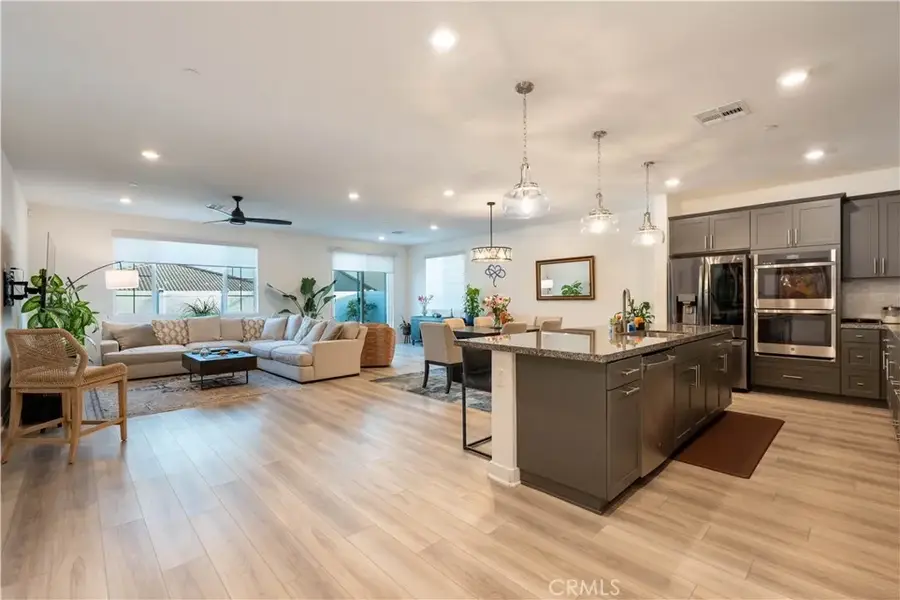 565 Hudson Way, Rialto, CA 92377 - #3