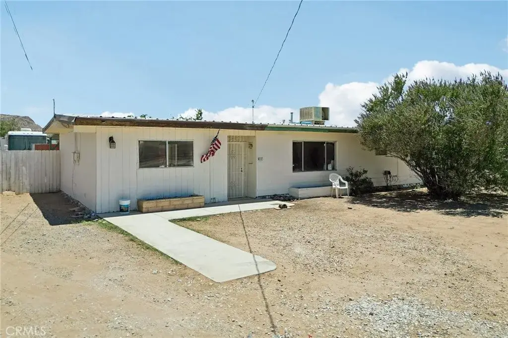 13207 Nicola Road, Apple Valley, CA 92308 - #1