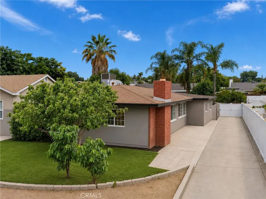 6057 Florence, Riverside, CA 92504 - #1