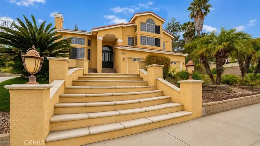 3243 Yardley, Simi Valley, CA 93063 - #2