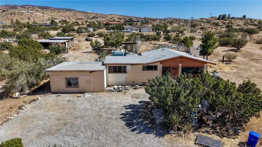 25435 Skyline Drive, Apple Valley, CA 92308 - #2