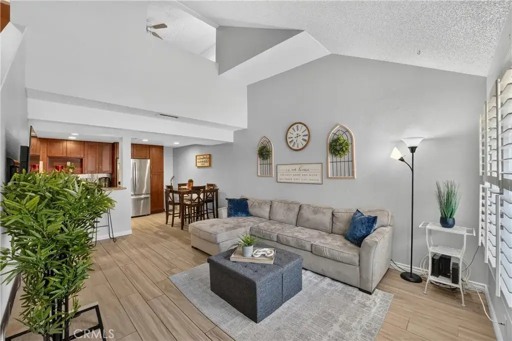 435 W 9th #B3, Upland, CA 91786 - #1