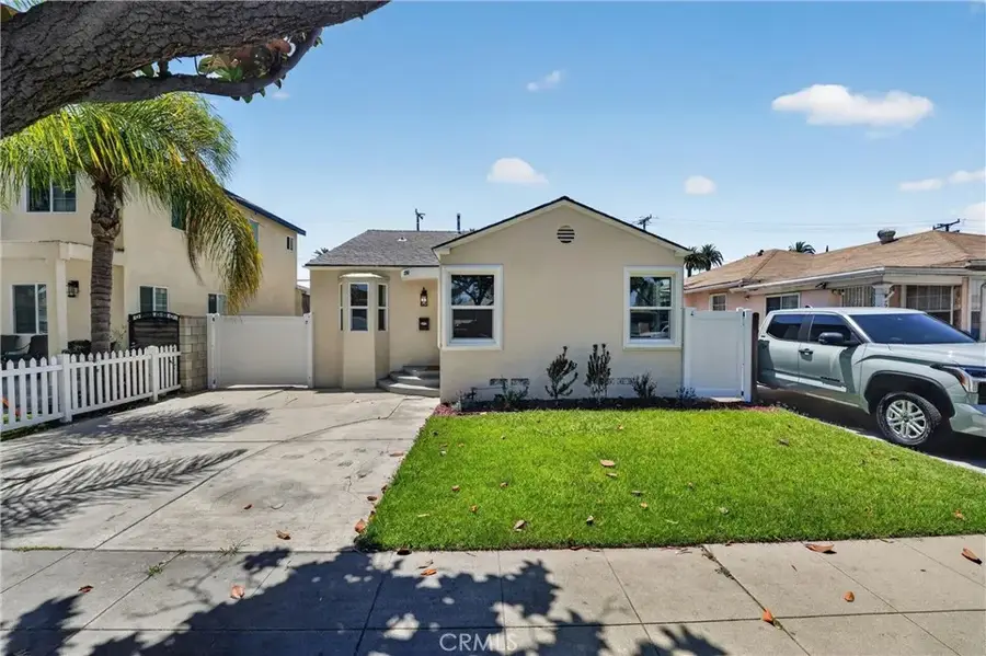 2741 Gale Avenue, Long Beach, CA 90810 - #3