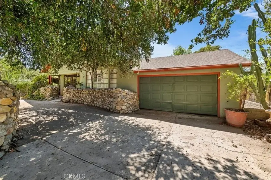 190 E Arrow, Claremont, CA 91711 - #2