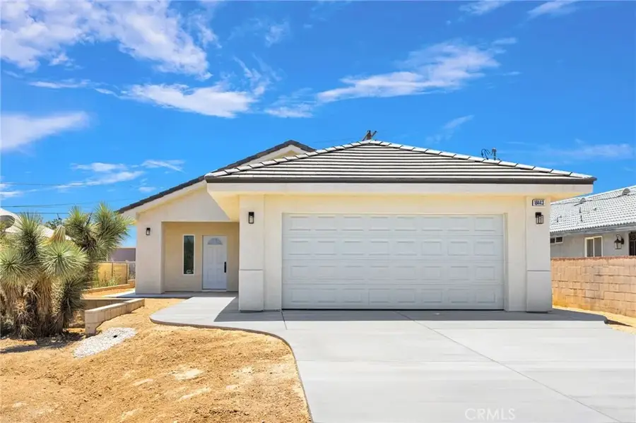 16443 Pine Street, Hesperia, CA 92345 - #2