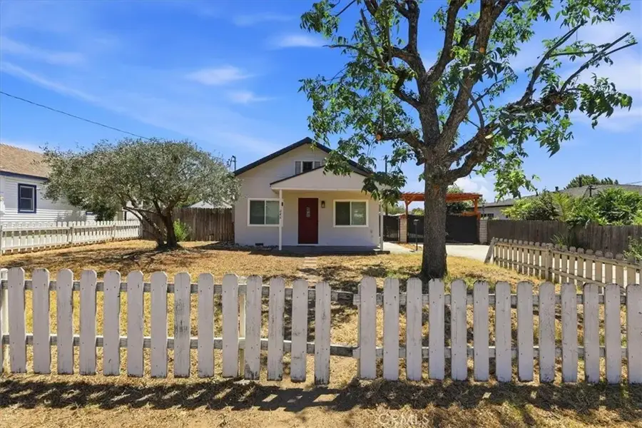 846 N 4th Avenue, Upland, CA 91786 - #2