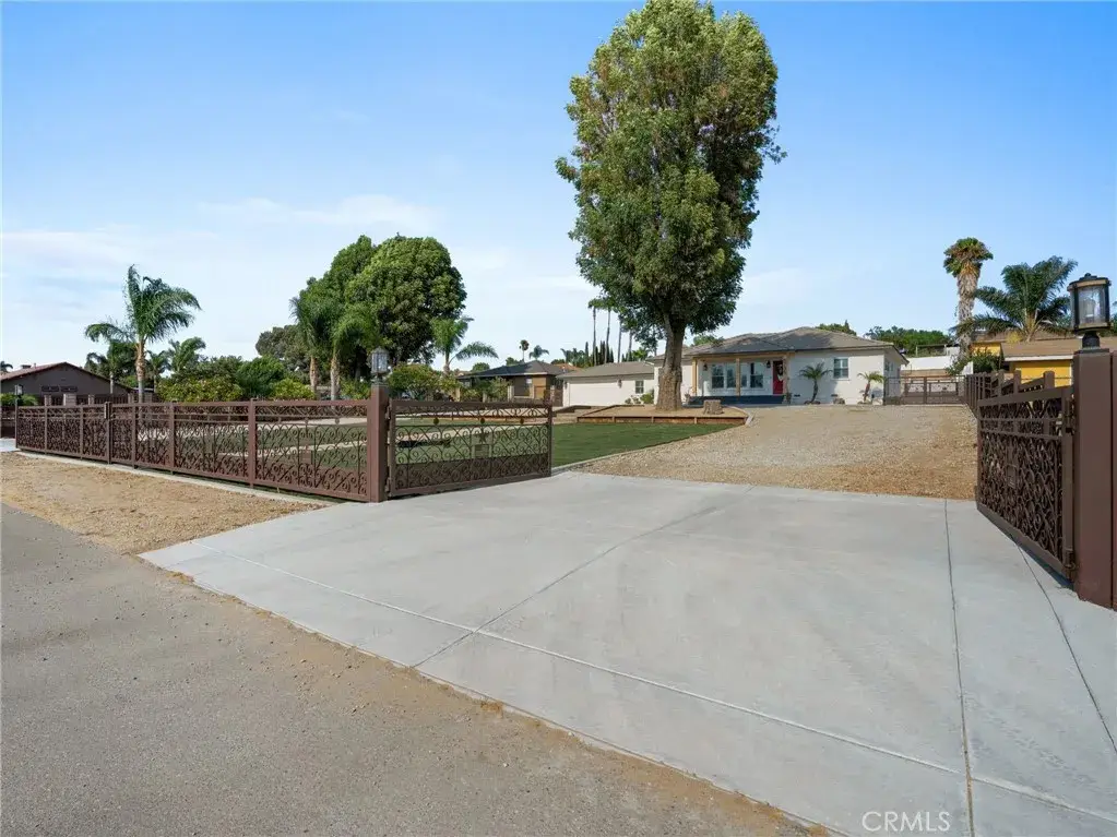 5736 Country Lane, Jurupa Valley, CA 91752 - #1
