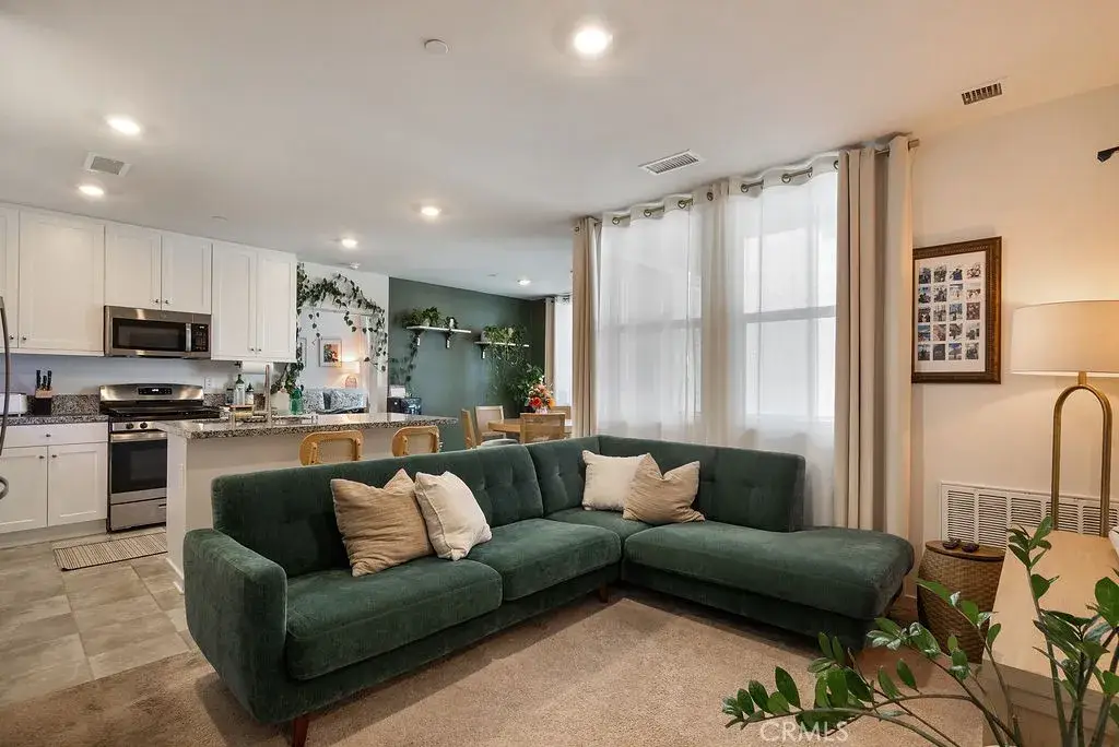 1000 N Tangent Privado #202, Ontario, CA 91764 - #1