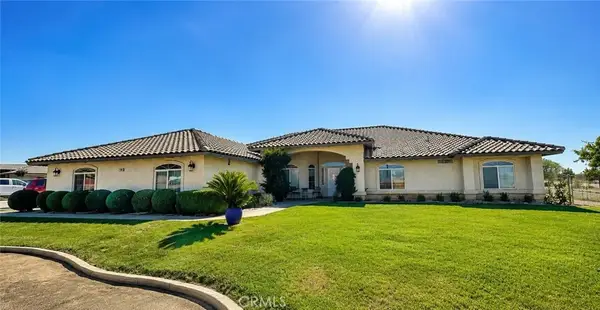 7682 Coleridge Rd, Oak Hills, CA 92344