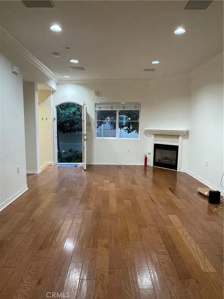 9301 Shirley Avenue #13, Northridge, CA 91324 - #2