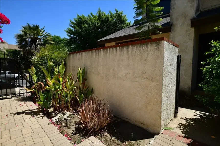 9601 Sylmar Avenue #1, Panorama City, CA 91402 - #3