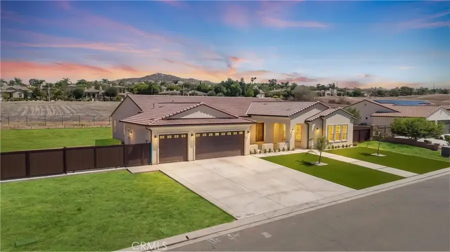 7928 Featherstone Ct, Riverside, CA 92506 - #3