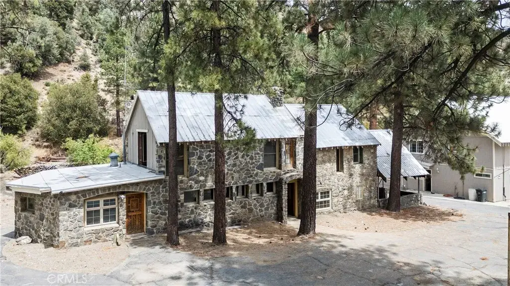 1576 State Highway 2, Wrightwood, CA 92397 - #1