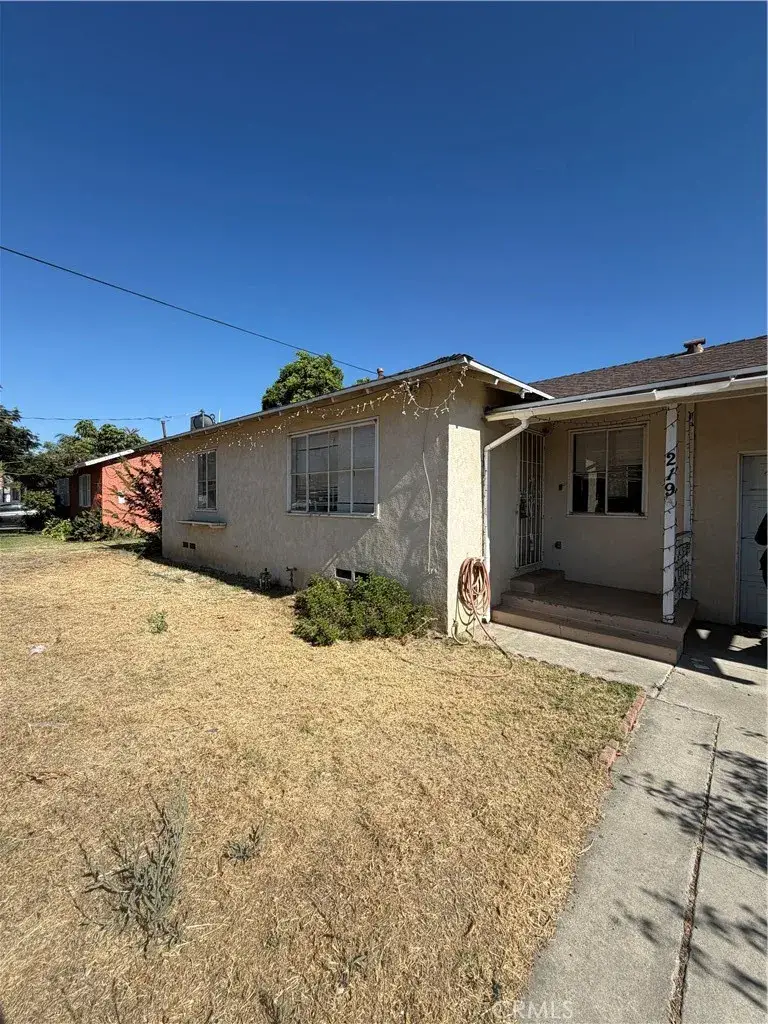 219 W Victoria Street, Rialto, CA 92376 - #1