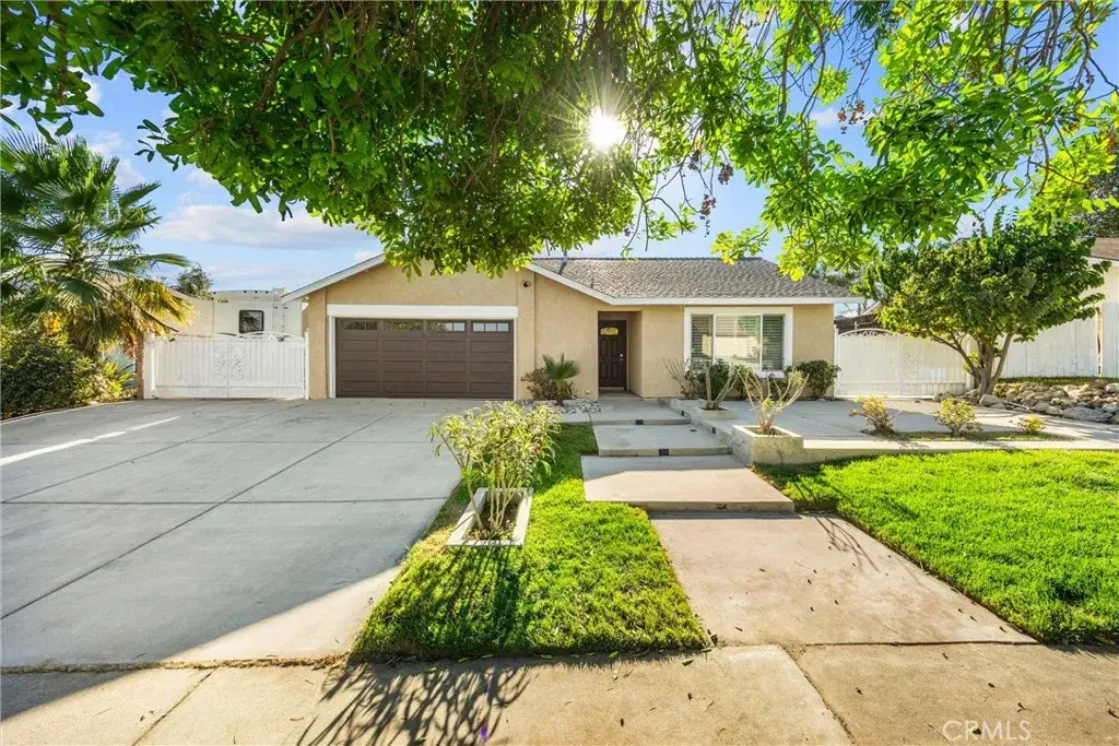 1459 Alta, Upland, CA 91786 - #1
