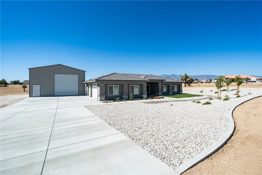 8029 Avenal, Phelan, CA 92371 - #2