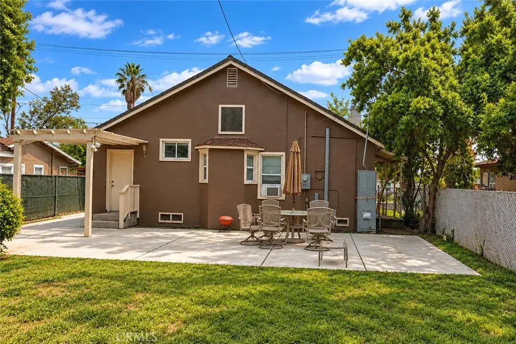 210 E 9th, San Bernardino, CA 92410 - #1
