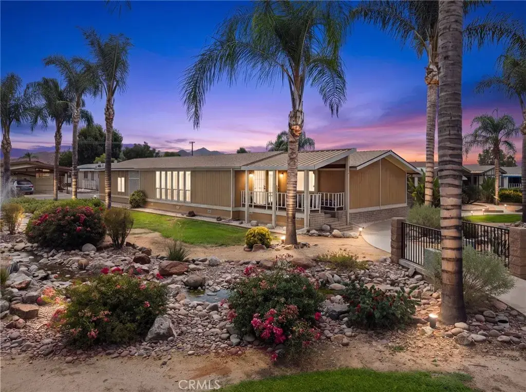 1371 Bishop, Hemet, CA 92545 - #1