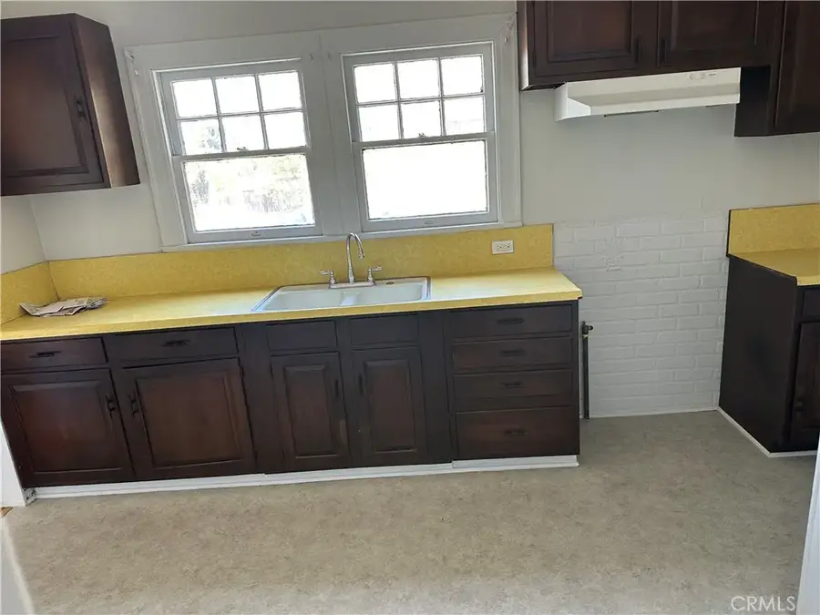 1497 W 27th, Los Angeles, CA 90007 - #2
