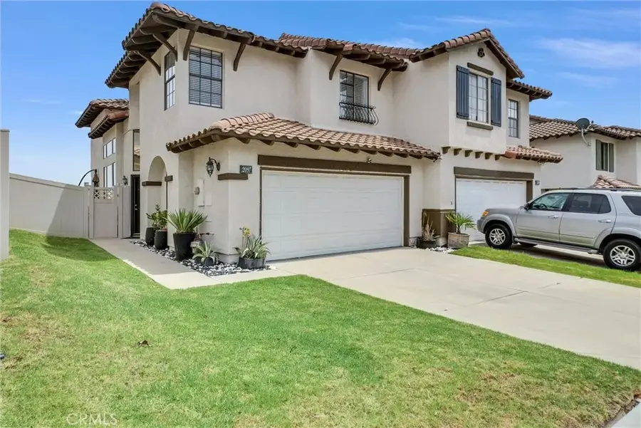 2097 San Antonio Drive, Corona, CA 92882 - #2