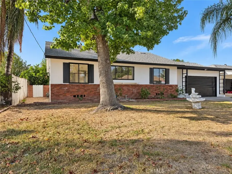 237 W Van Koevering Street, Rialto, CA 92376 - #2