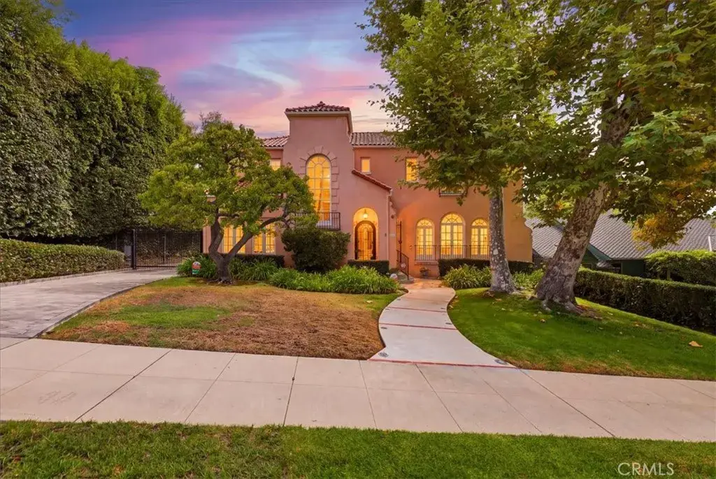 2240 N Berendo, Los Angeles, CA 90027 - #1