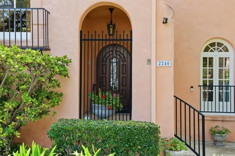 2240 N Berendo, Los Angeles, CA 90027 - #3