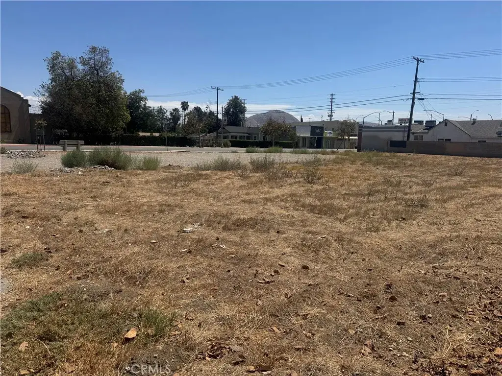 233 La Cadena Drive, Colton, CA 92324 - #1