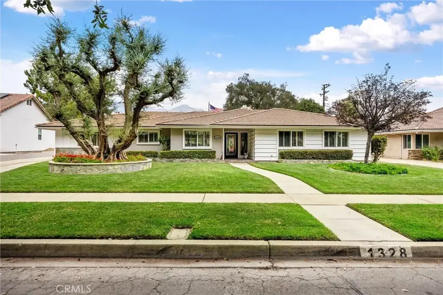 1328 Loma Sola, Upland, CA 91786 - #3