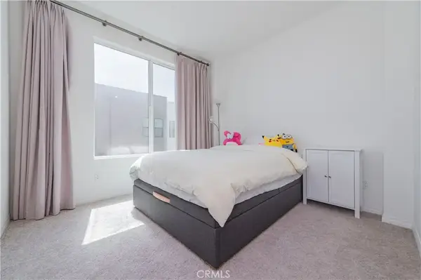 136 Rondo, Irvine, CA 92618