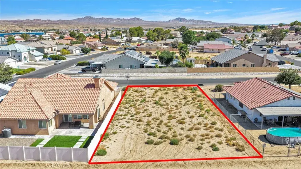 14190 Rivers Edge, Helendale, CA 92342 - #1