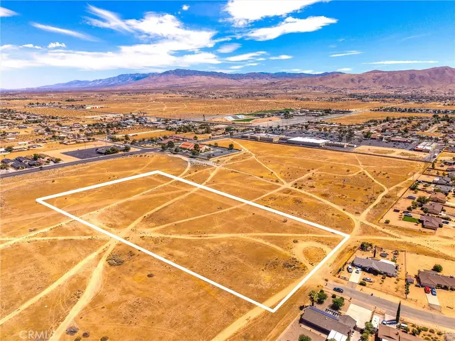 30874811 Okanagan, Apple Valley, CA 92308 - #3