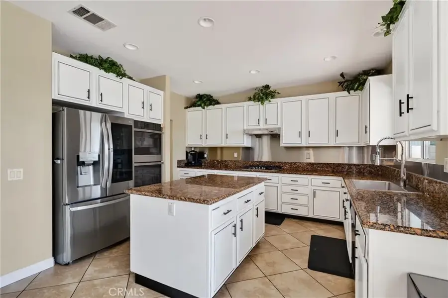 6881 Landing Court, Eastvale, CA 91752 - #2