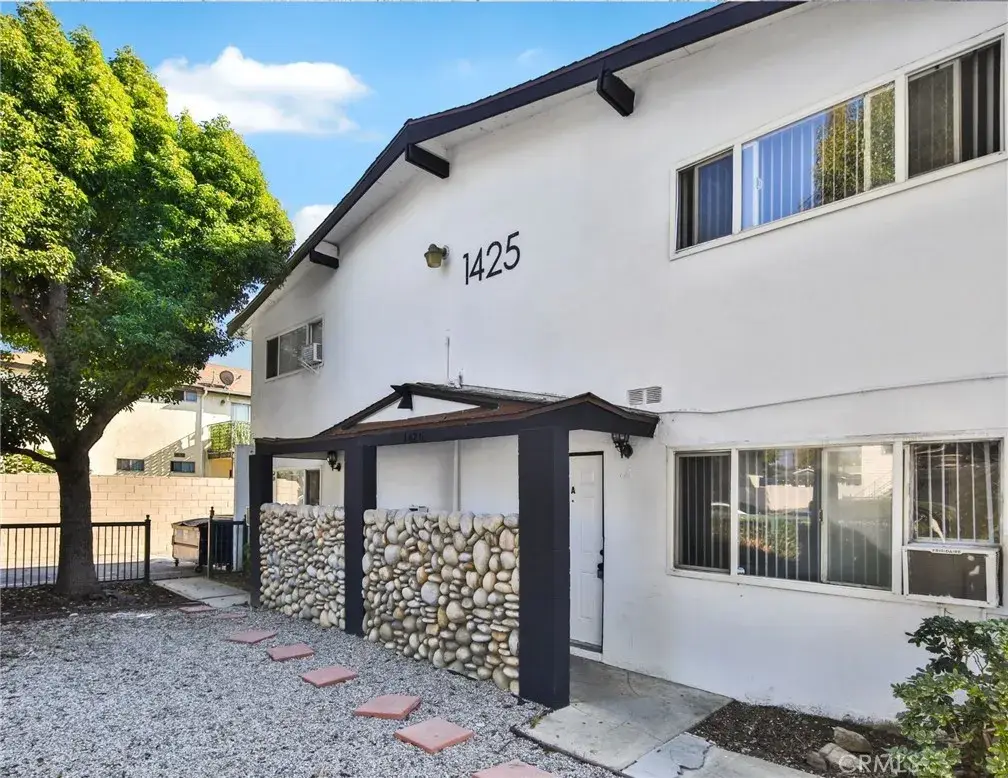 1425 W Stoneridge Court, Ontario, CA 91762 - #1
