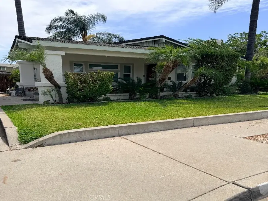 4574 Central Ave, Riverside, CA 92506 - #2