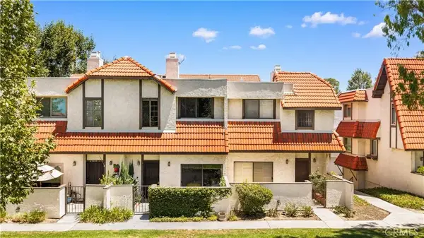 27640 Nugget Drive #3, Canyon Country, CA 91387