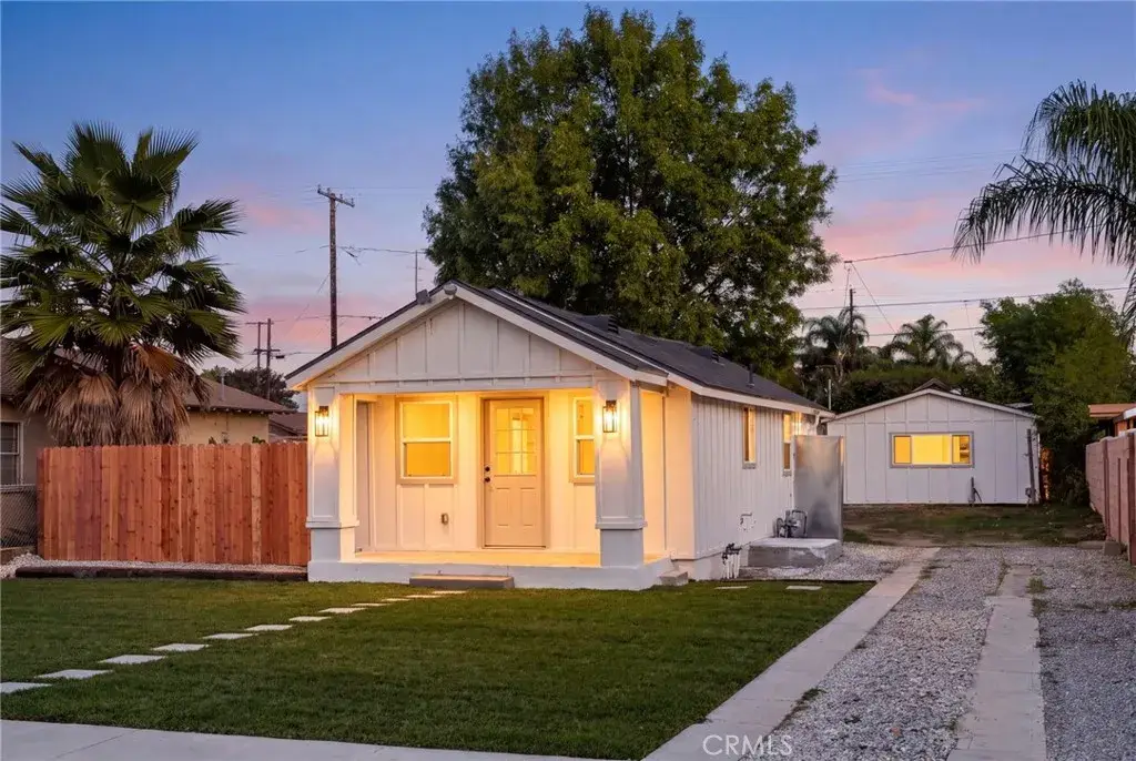 515 W L, Colton, CA 92324 - #1