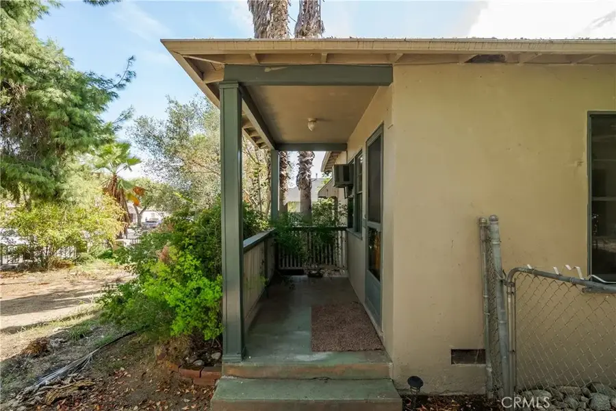 1195 N Campus Avenue, Upland, CA 91786 - #2