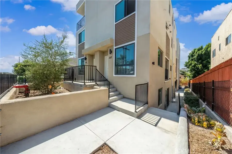 327 N Chicago, Los Angeles, CA 90033 - #3
