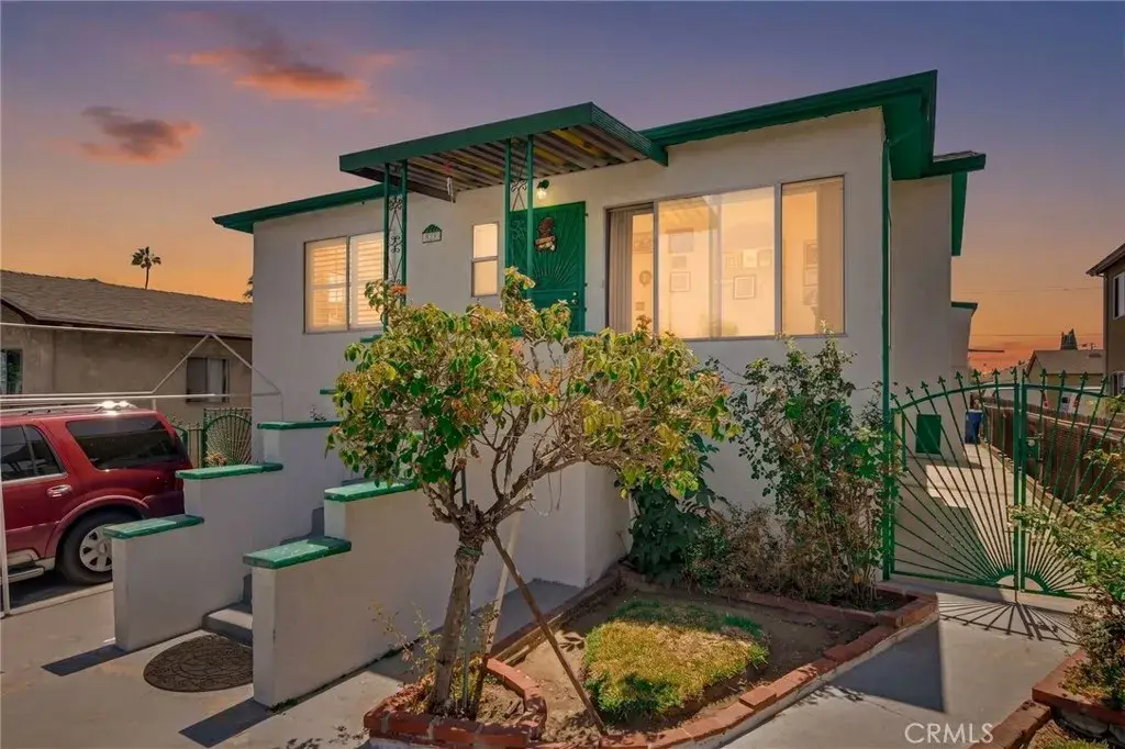 828 W 73rd Street, Los Angeles, CA 90044 - #1