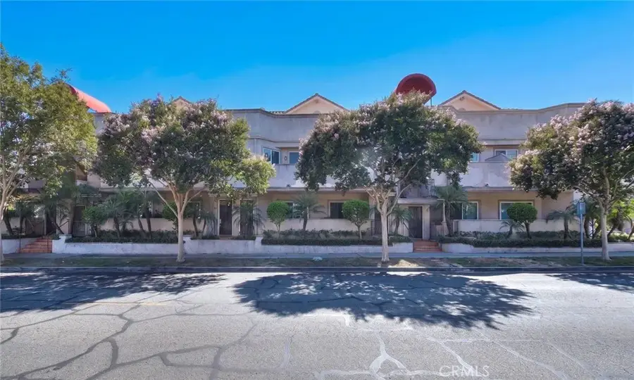 572 E San Jose Avenue #104, Burbank, CA 91501 - #2