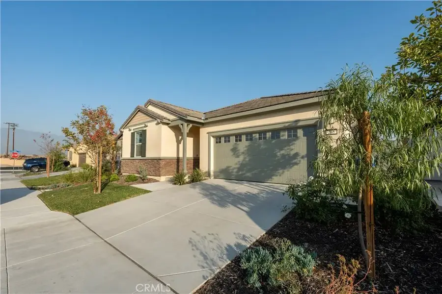 565 Hudson Way, Rialto, CA 92377 - #2