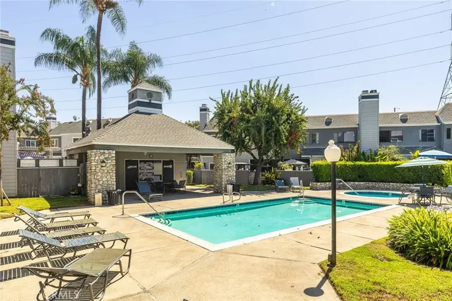 1230 S Barranca Avenue #F, Glendora, CA 91740 - #2